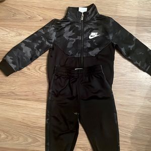 Toddler Nike tracksuit
